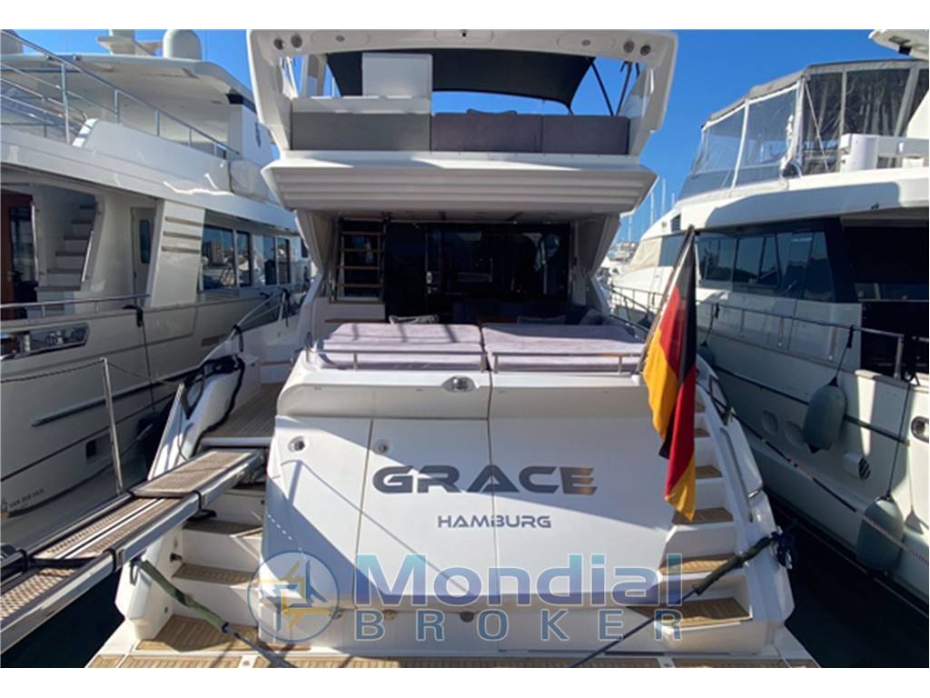 Sunseeker 68 Sport Yacht