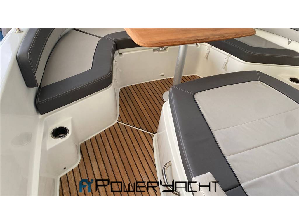 Jeanneau Cap Camarat 9.0 CC