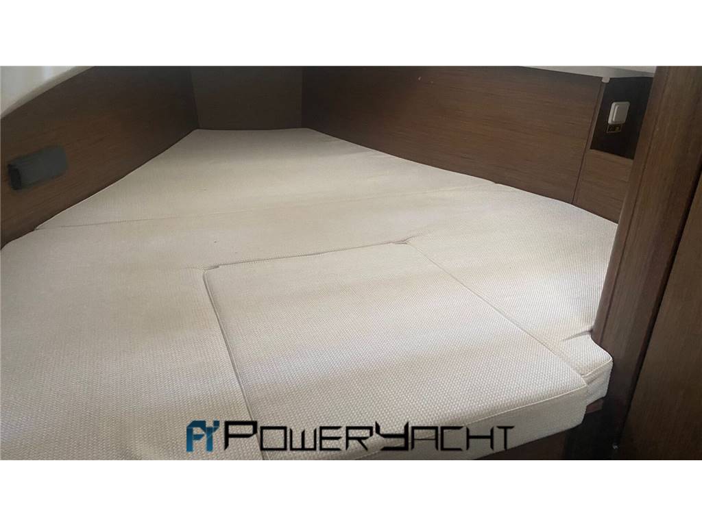 Jeanneau Cap Camarat 9.0 CC