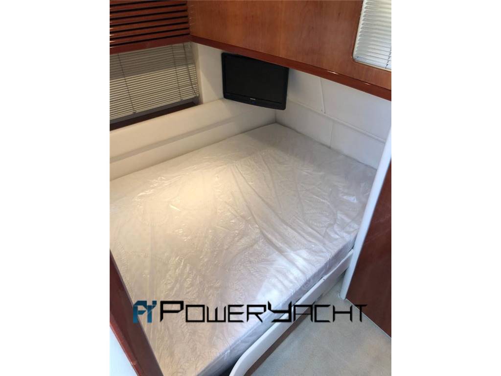 Pershing 54