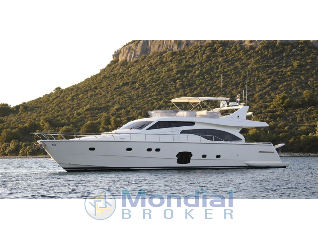 FERRETTI 681