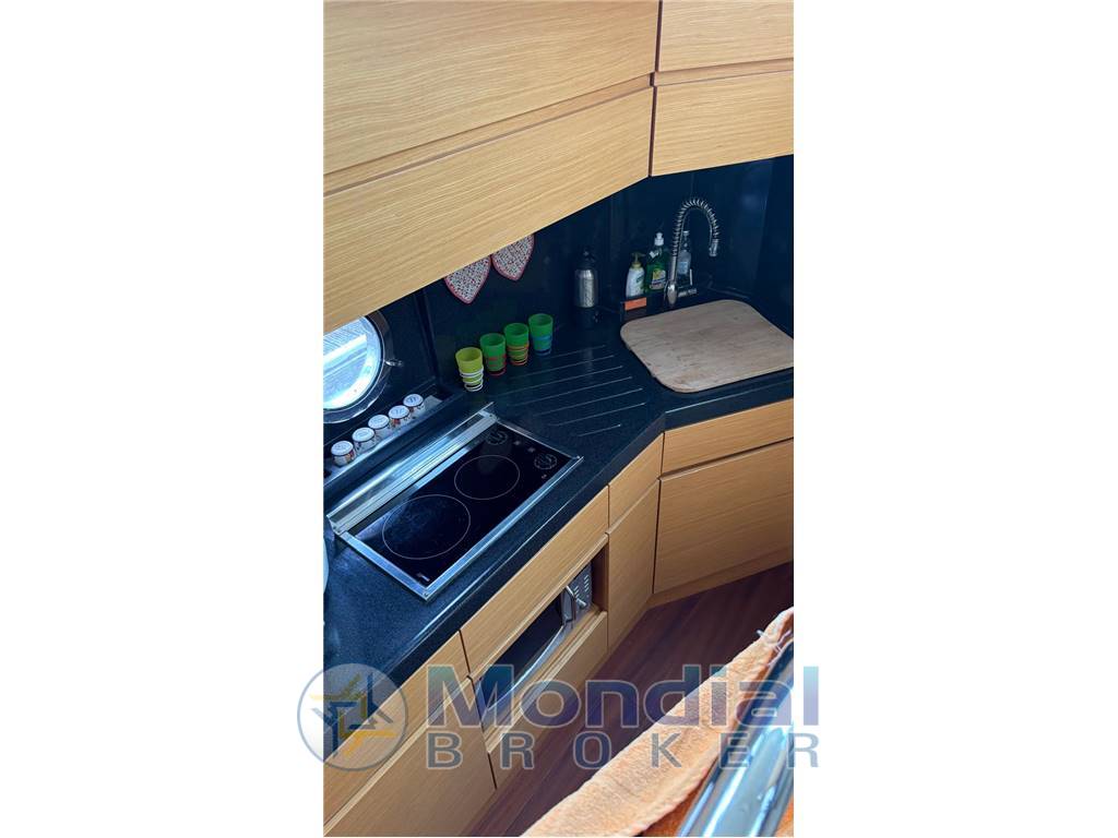 AZIMUT YACHTS 43