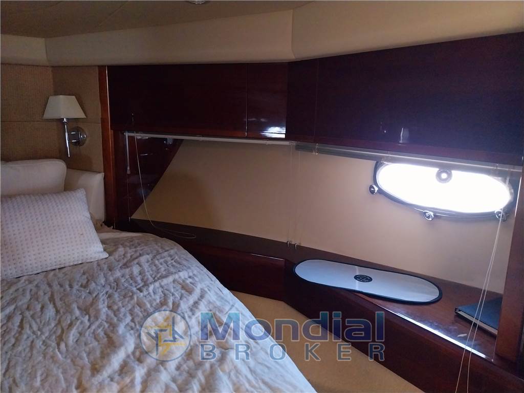 PRINCESS YACHTS V45