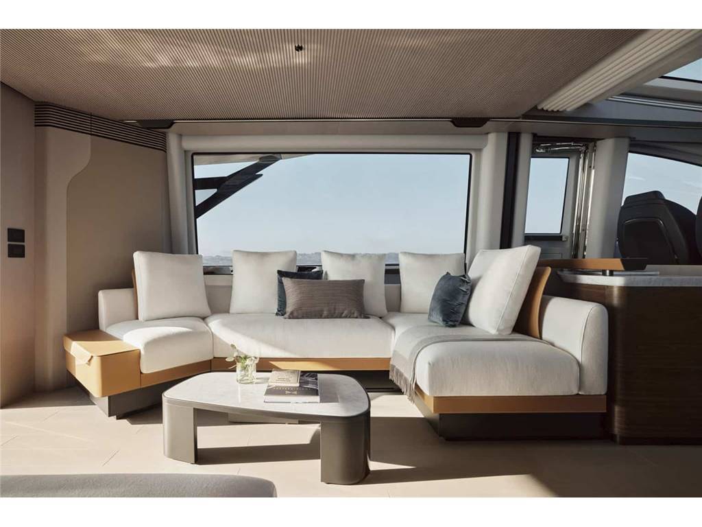AZIMUT YACHTS 2021