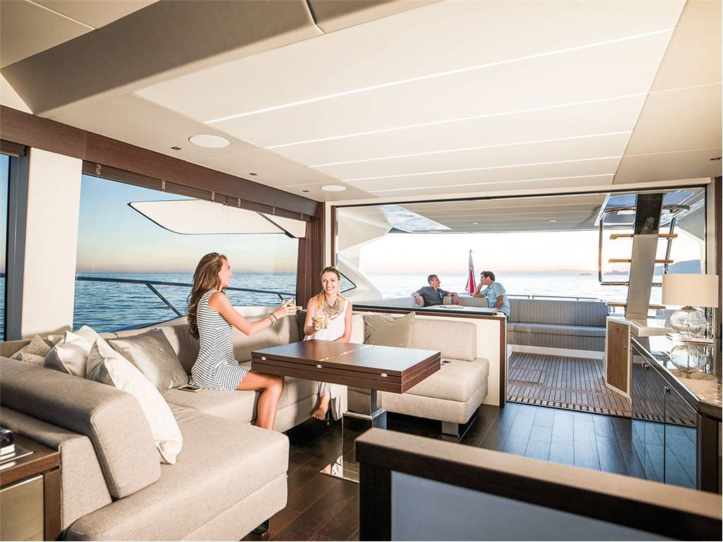 SUNSEEKER 74 SPORT YACHT