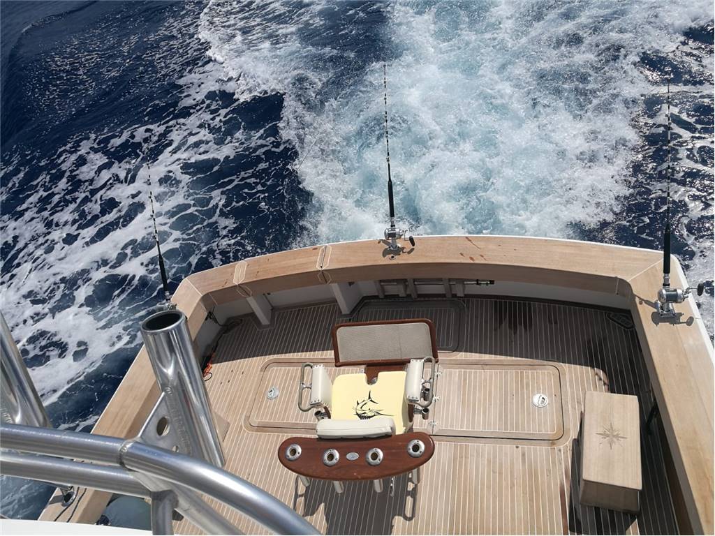 VIKING YACHT COMPANY VIKING 51