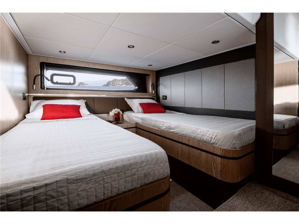AZIMUT YACHTS AZIMUT ATLANTIS 45