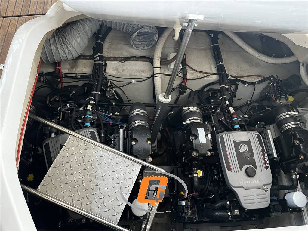 BAVARIA YACHTS 28 OPEN