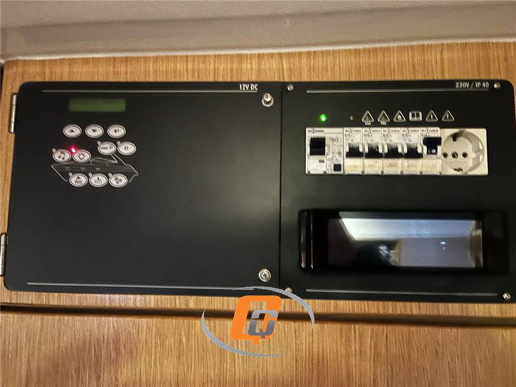 BAVARIA YACHTS 28 OPEN