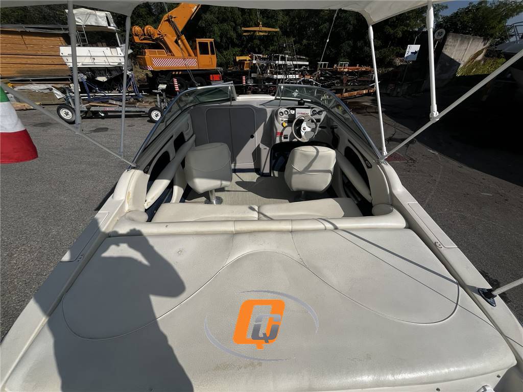 SEA RAY 190 CUDDY CABIN