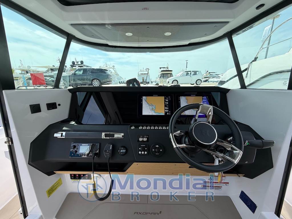 Axopar 29 XC Cross Cabin
