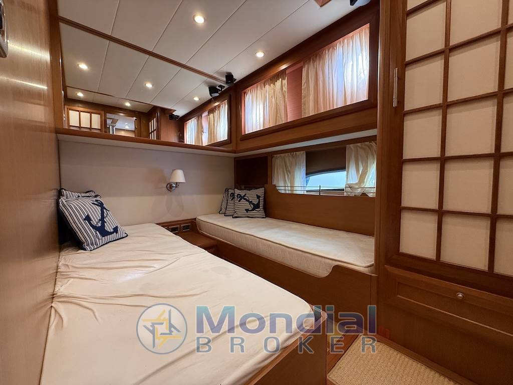Mochi Craft 54 Dolphin
