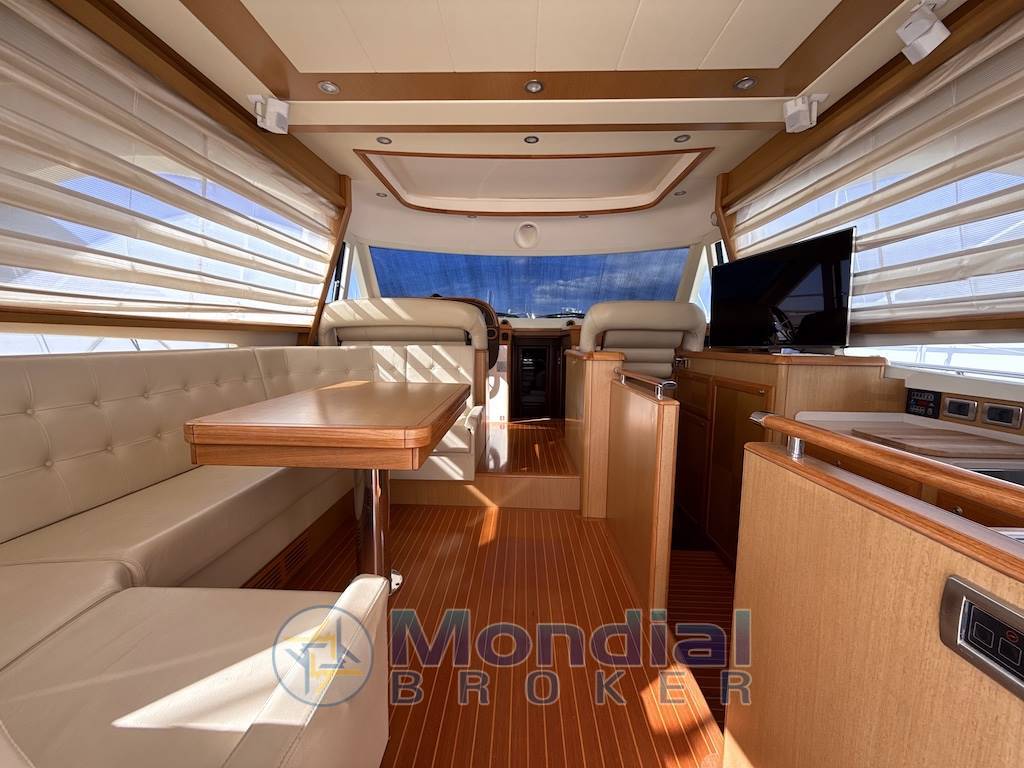 Mochi Craft 54 Dolphin