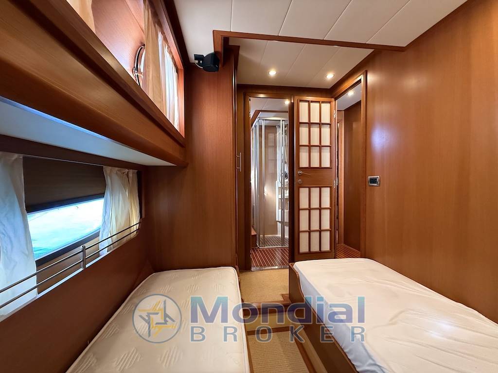 Mochi Craft 54 Dolphin