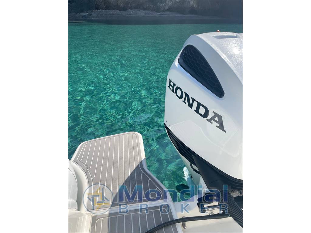 MARINE CLUB SEACLUB 27'
