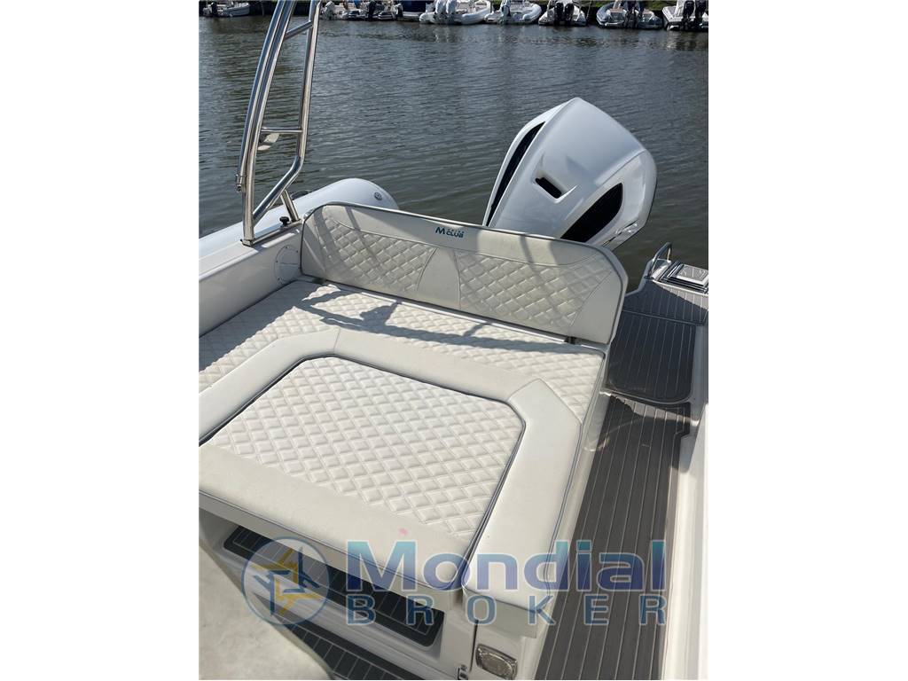 MARINE CLUB SEACLUB 27'