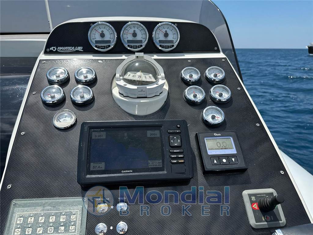 NAUTICA LED 33' GS EFB