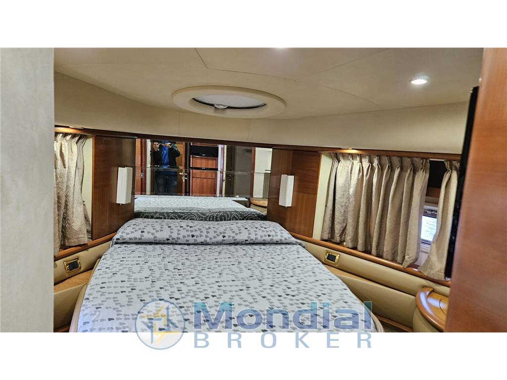 AZIMUT 62' EVO
