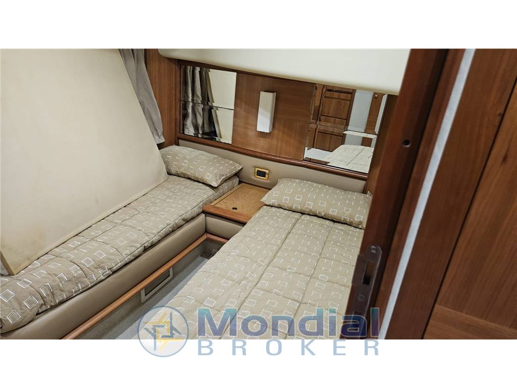 AZIMUT 62' EVO