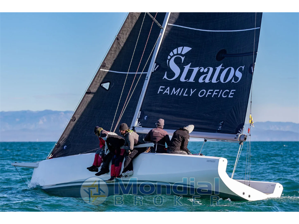 COMUZZI YACHTS C32 Sport (demo)