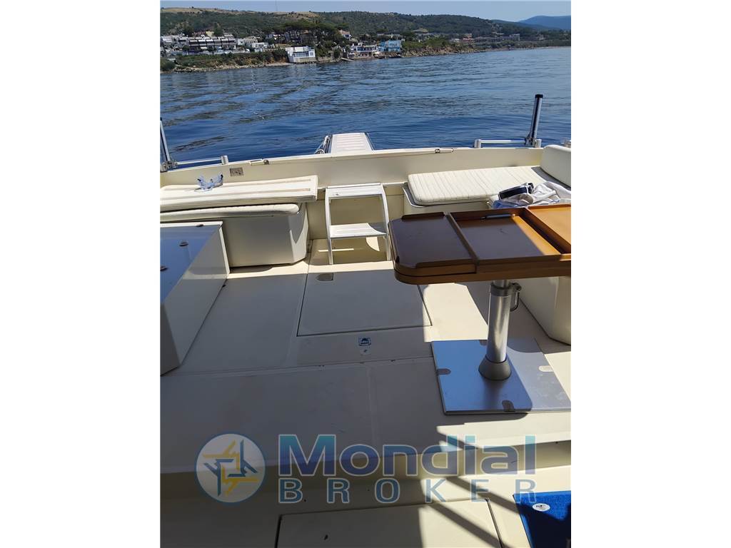 FERRETTI ALTURA 38' ESTATE