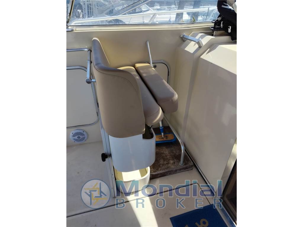 FERRETTI ALTURA 38' ESTATE