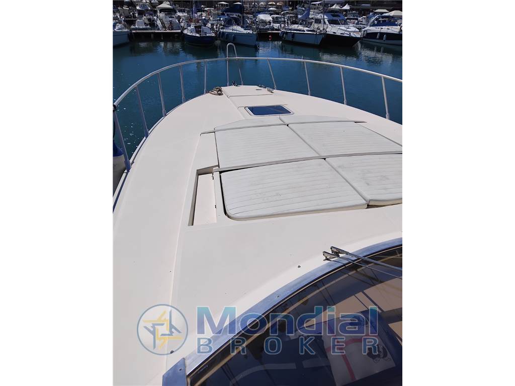 FERRETTI ALTURA 38' ESTATE