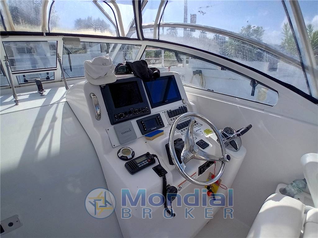 PRO LINE 32' EXPRESS