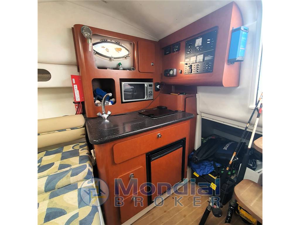 PRO LINE 32' EXPRESS