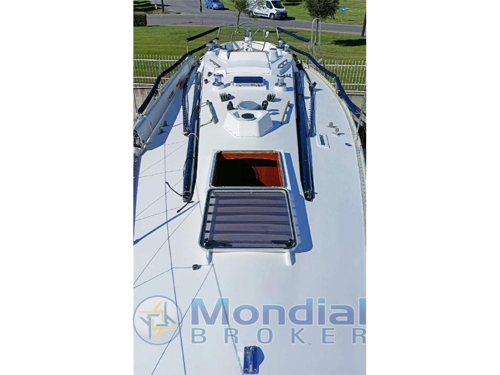 NAUTOR SWAN 38' S&S