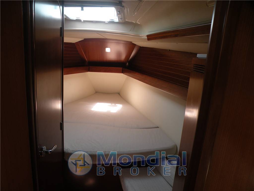 DUFOUR 40' Performance