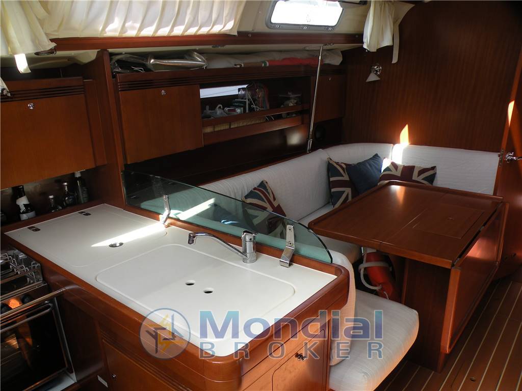 DUFOUR 40' Performance