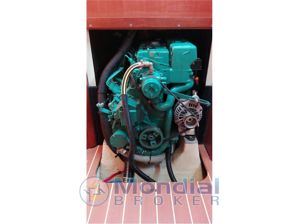 DUFOUR 40' Performance