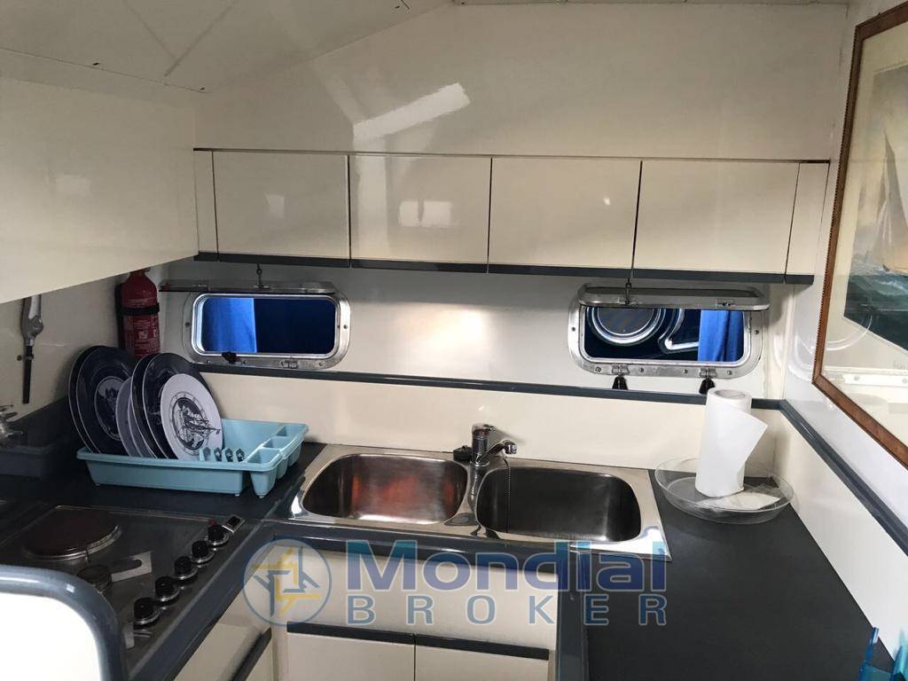 MOCHI CRAFT TUXEDO 42'