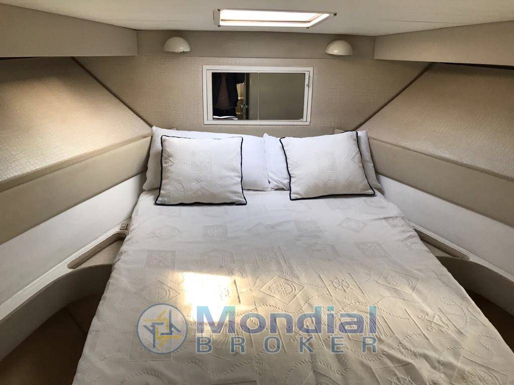 MOCHI CRAFT TUXEDO 42'