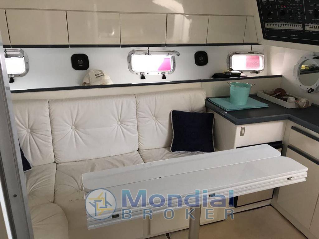 MOCHI CRAFT TUXEDO 42'