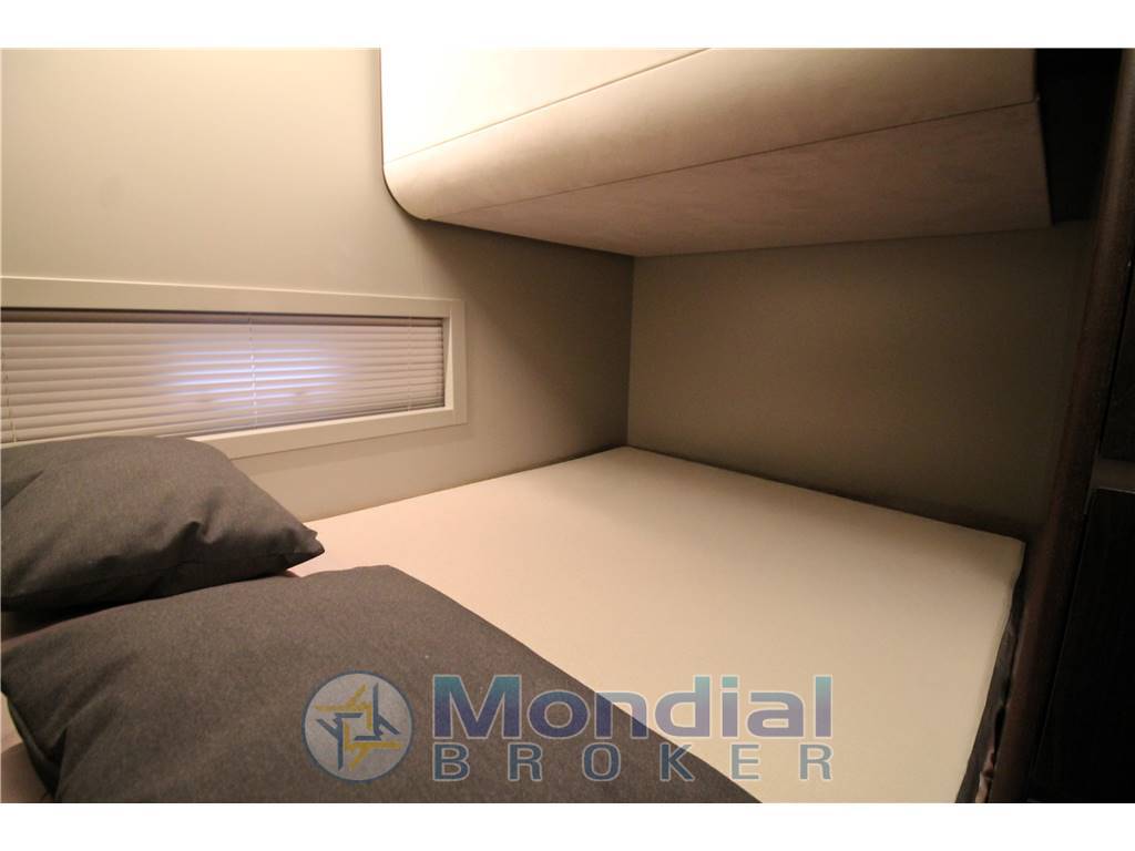 MUNSTAGO NAVETTA 46' (demo boat)