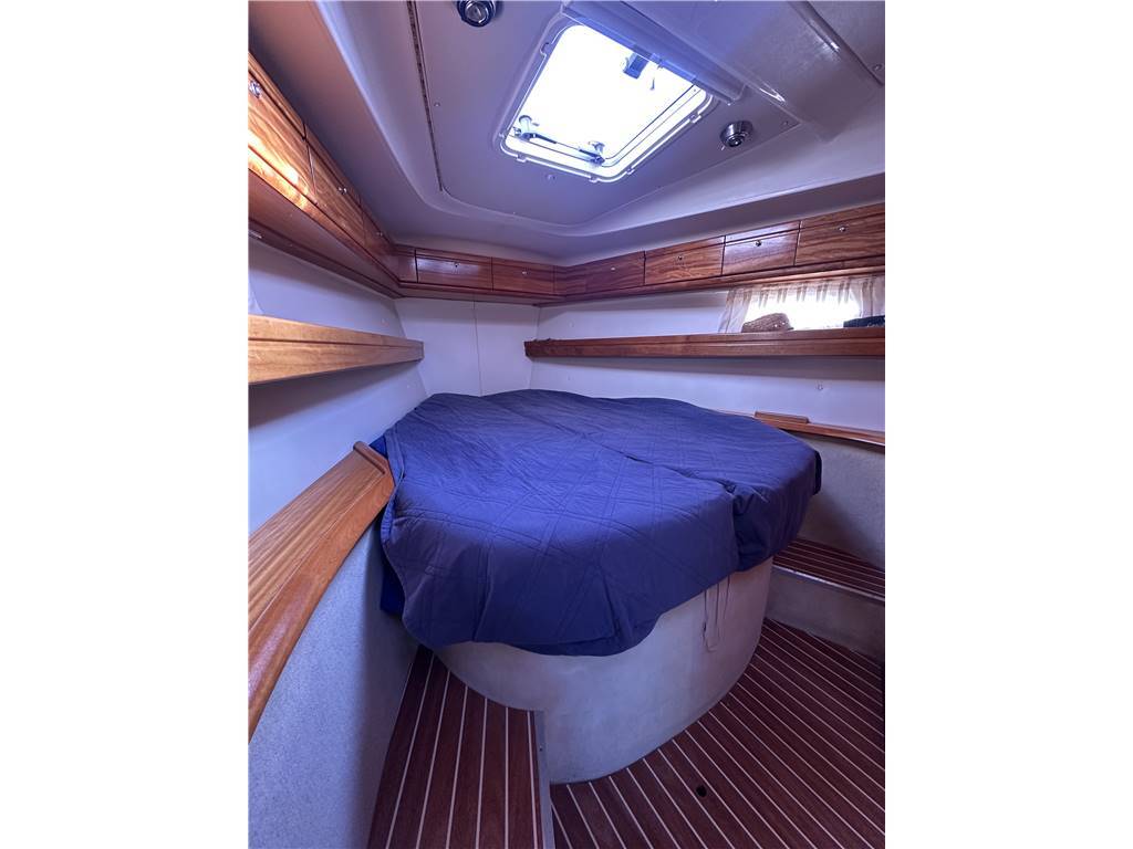 Bavaria 42 Cruiser J&J design