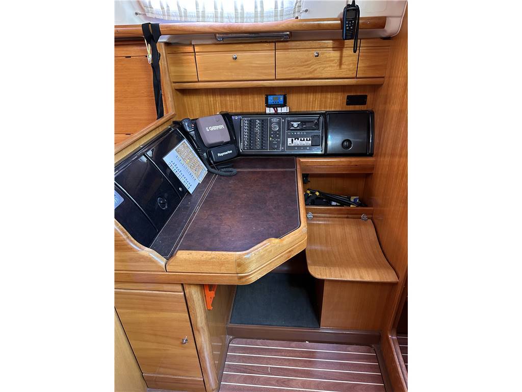 Bavaria 42 Cruiser J&J design