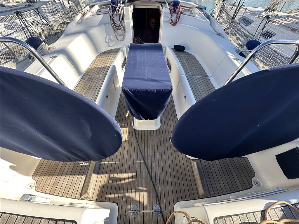 Bavaria 42 Cruiser J&J design