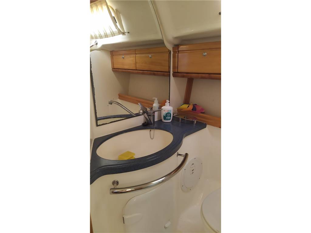 Bavaria 42 Cruiser J&J design