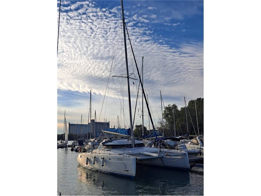 Fountaine Pajot Venezia 42