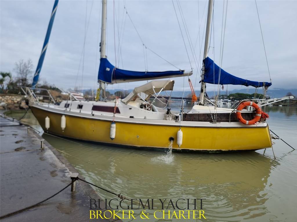 INTERYACHT VAGABOND 33 KETCH