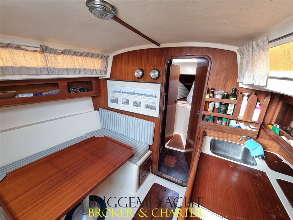 INTERYACHT VAGABOND 33 KETCH