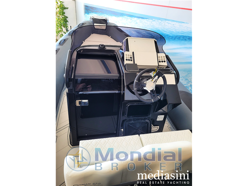 RANIERI INTERNATIONAL Cayman 27 Sport Touring Trofeo