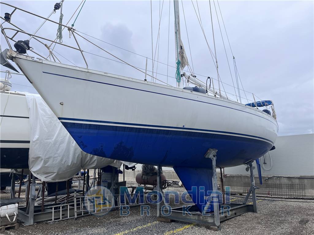 Cantieri del Pardo Grand Soleil 39