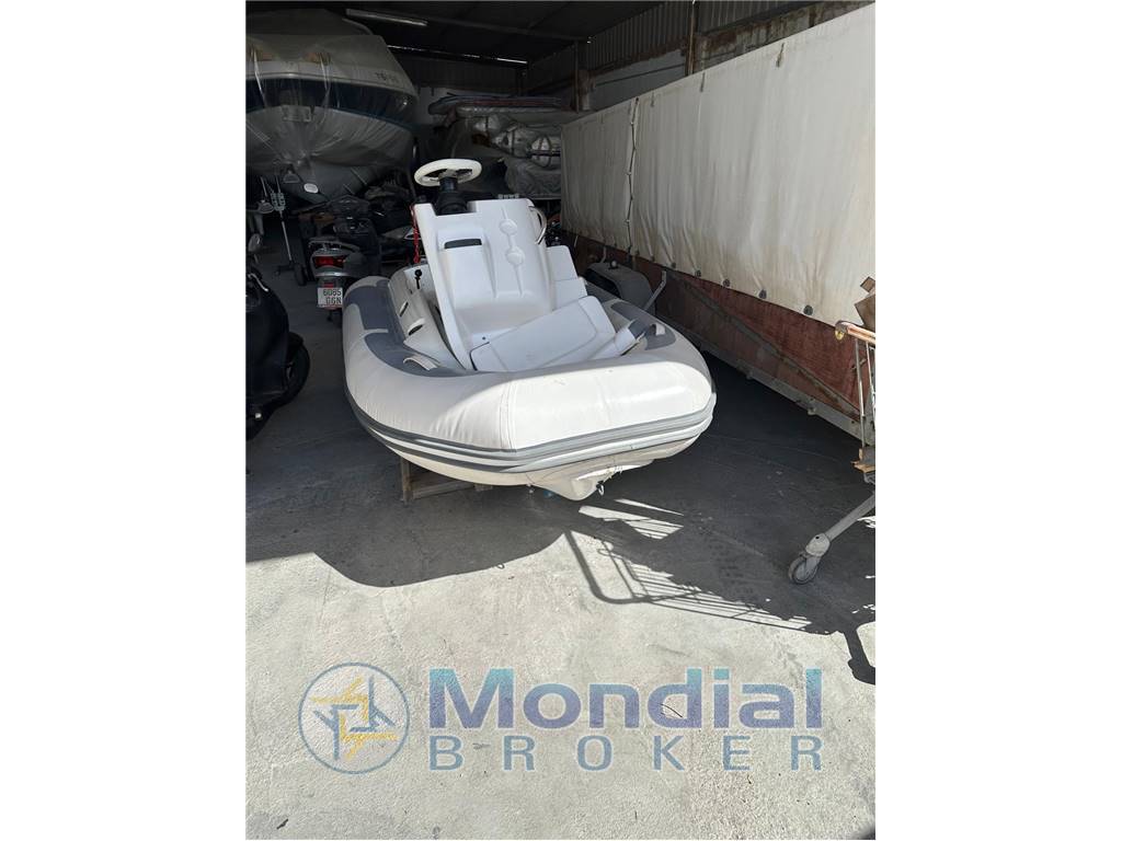 AVON Avon 320 Jet