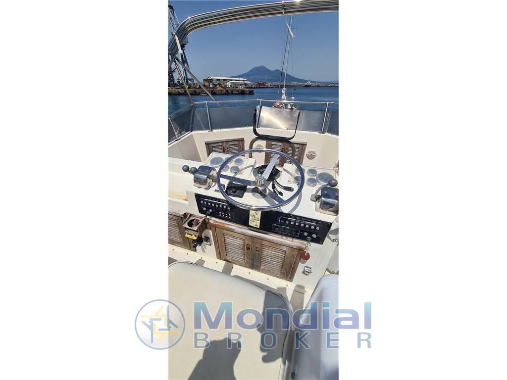 HATTERAS 46 Convertible