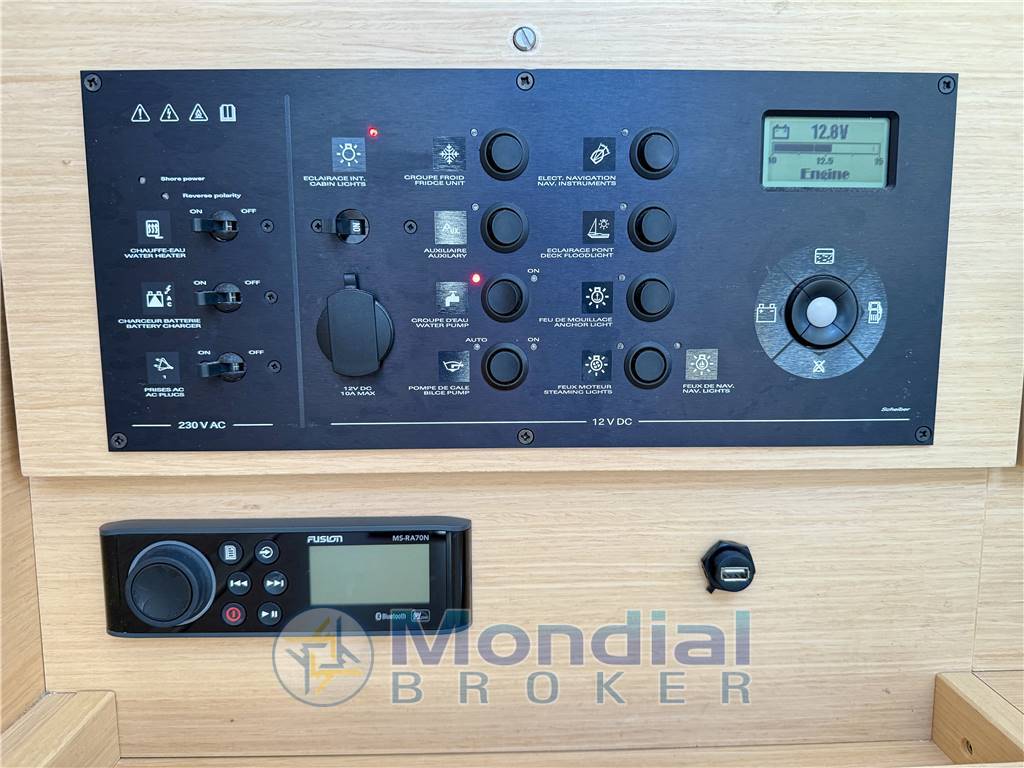 JEANNEAU SUN ODYSSEY 389