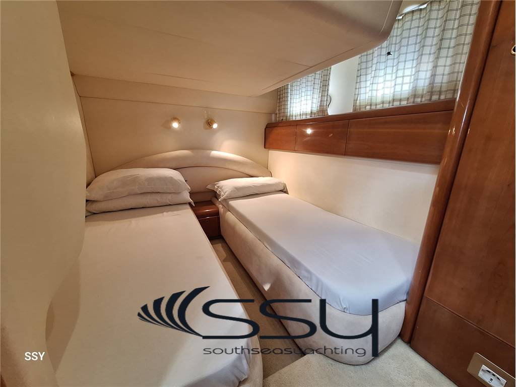 PRINCESS V 55